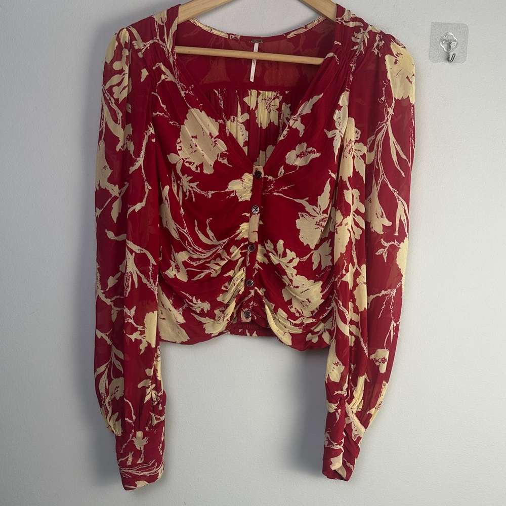 Free People Red Floral New Final Rose Cropped Shirred Blouse SM Long Sleeve Top